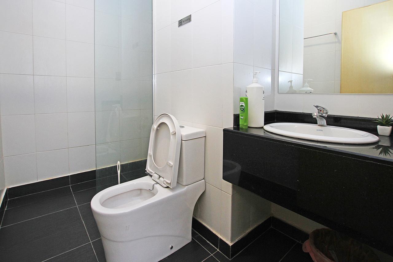 Bernard Holiday Home @ Imperial Suites Kuching Zewnętrze zdjęcie