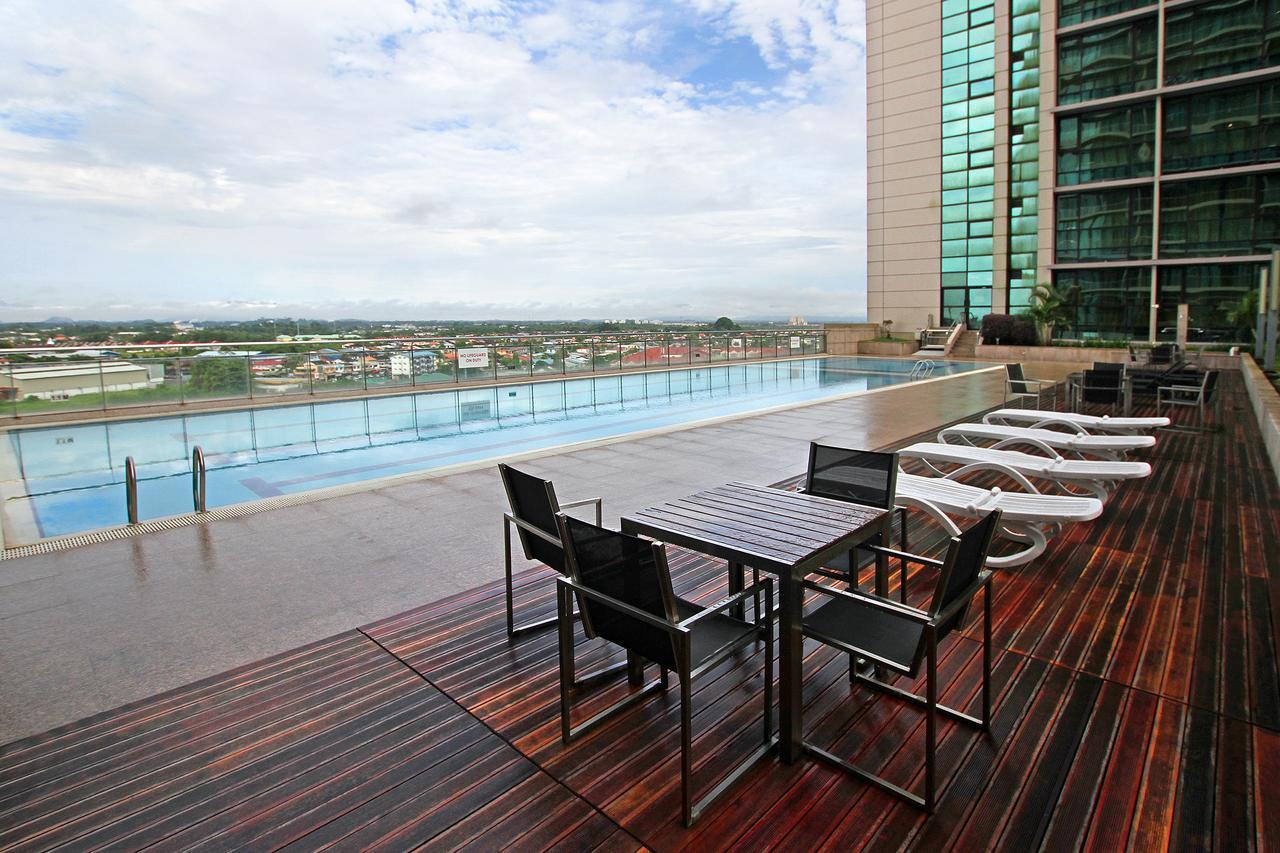 Bernard Holiday Home @ Imperial Suites Kuching Zewnętrze zdjęcie